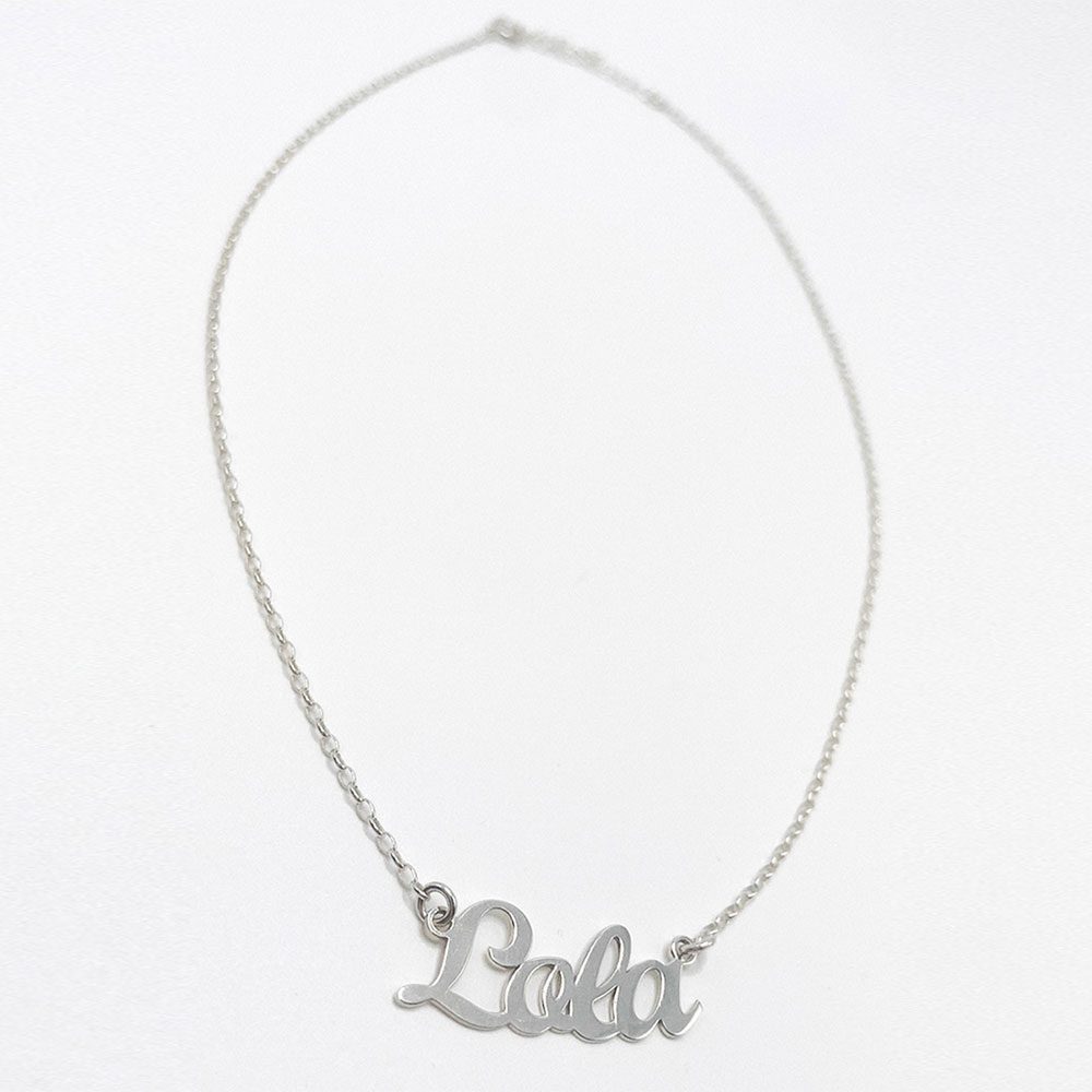 Colgante de plata personalizado con nombre